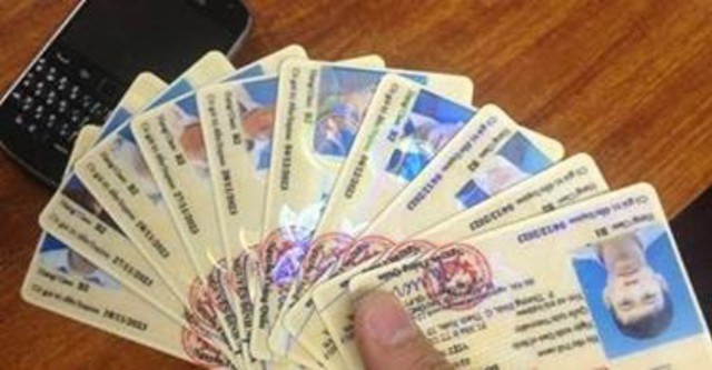 Học viên thực hành lái xe hạng C tại sân tập Hải Dương