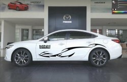 Decal thiết kế tem sườn ô tô thể thao