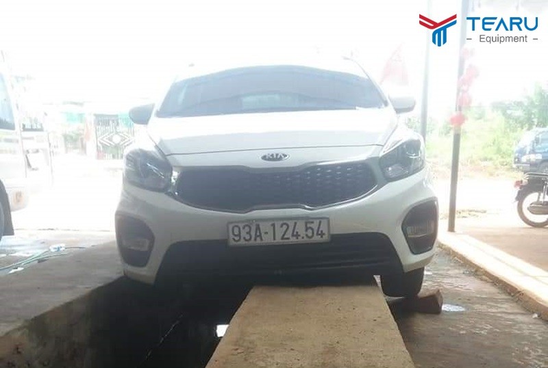 Khoảng cách tiêu chuẩn giữa hai thành cầu khi xây cầu rửa xe bằng bê tông