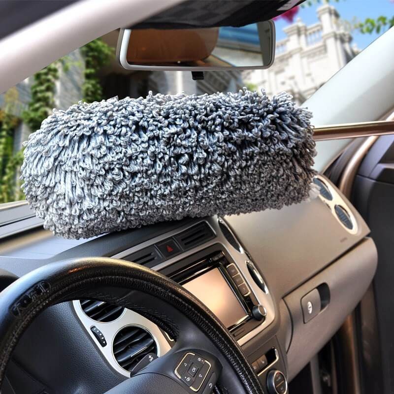 Chổi vệ sinh xe ô tô giúp người dùng tiết kiệm công sức khi làm sạch xe