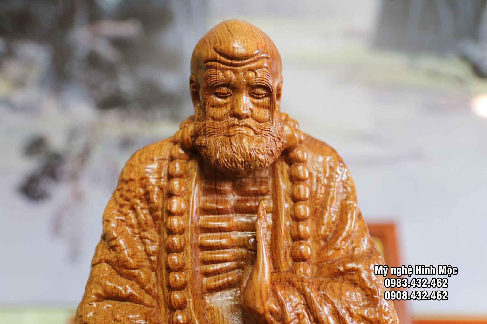 Tượng gỗ Đạt Ma thiền cỡ nhỏ để xe ô tô