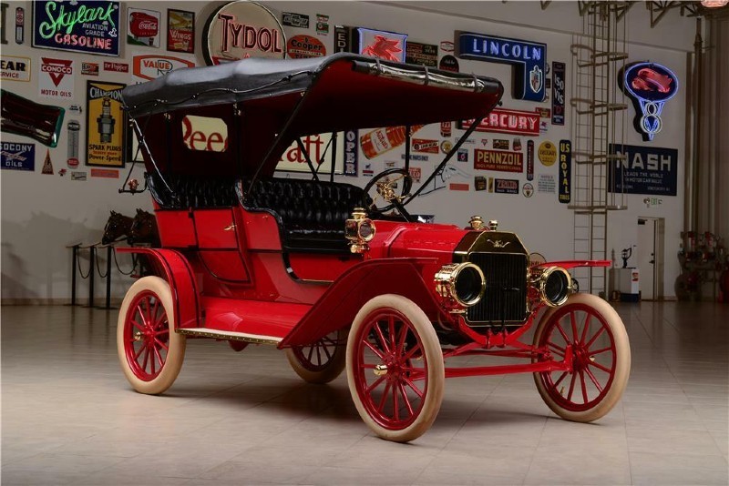 Ford Model T 1908 có kiểu dáng cổ điển và độc đáo